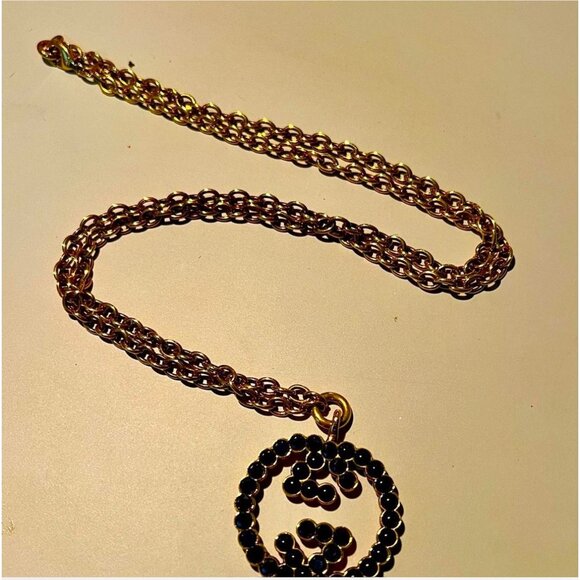 Gucci Black Resin & Crystal Interlocking G Pendant 31" Gold Tone Necklace & Box - Picture 10 of 11